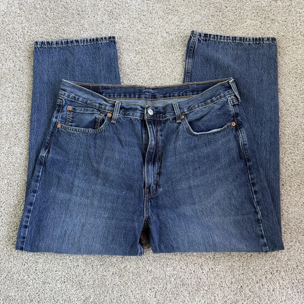 Levis 565 Jeans Mens 38x30 Medium Wash Blue Denim Relaxed Straight Casual Pants